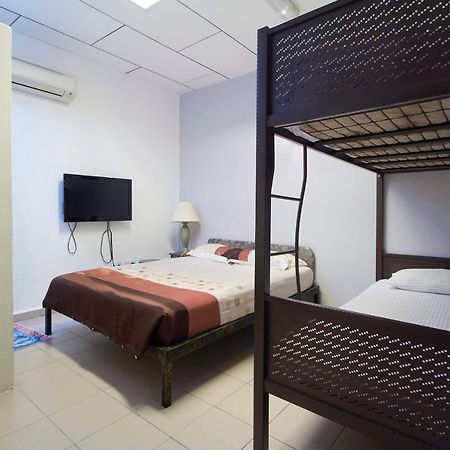 G99 Hotel George Town Buitenkant foto