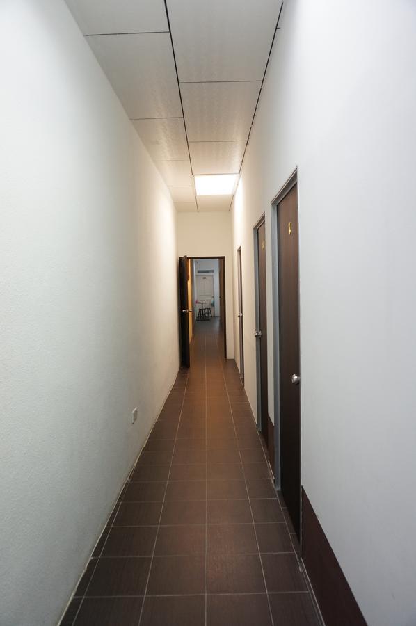 G99 Hotel George Town Buitenkant foto