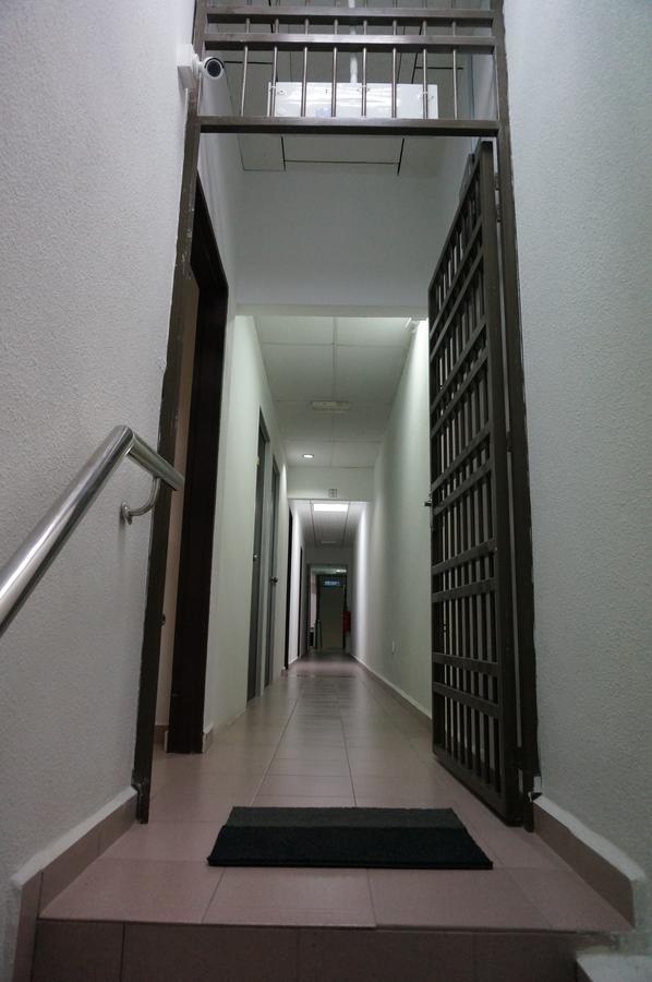 G99 Hotel George Town Buitenkant foto