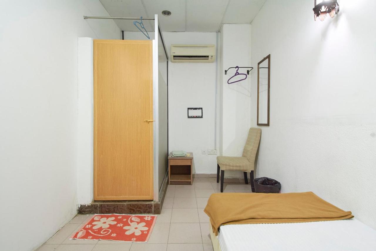 G99 Hotel George Town Buitenkant foto