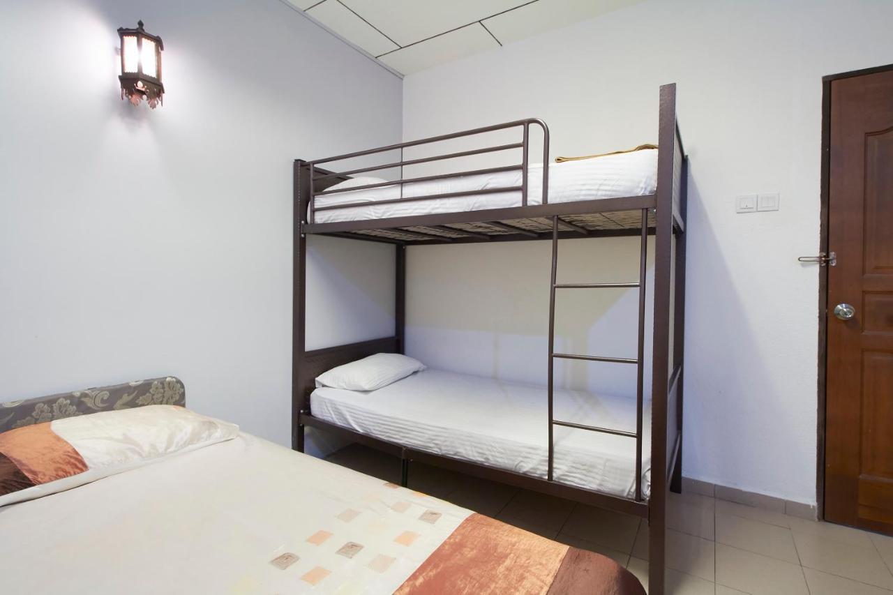 G99 Hotel George Town Buitenkant foto